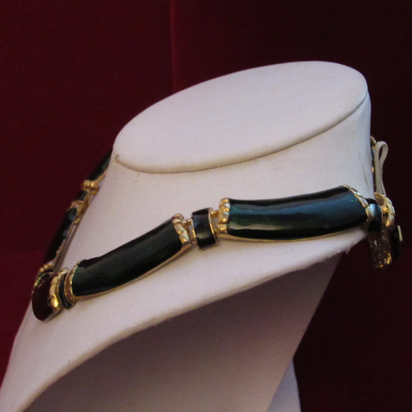 Goldtone Green Enamel Link Hinged Collar Necklace - Picture 2 of 3